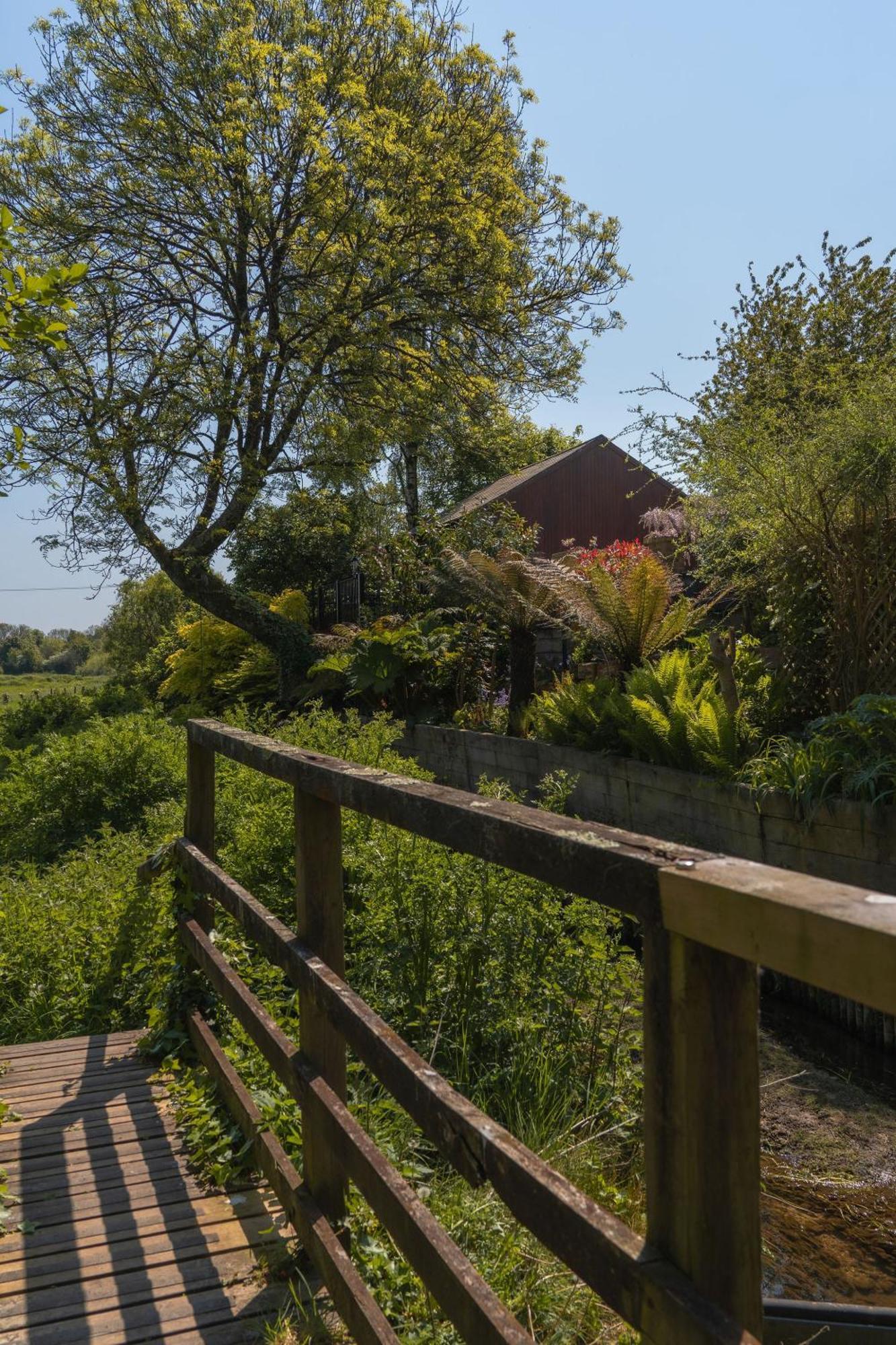 Couette-café Waterfield House 4*