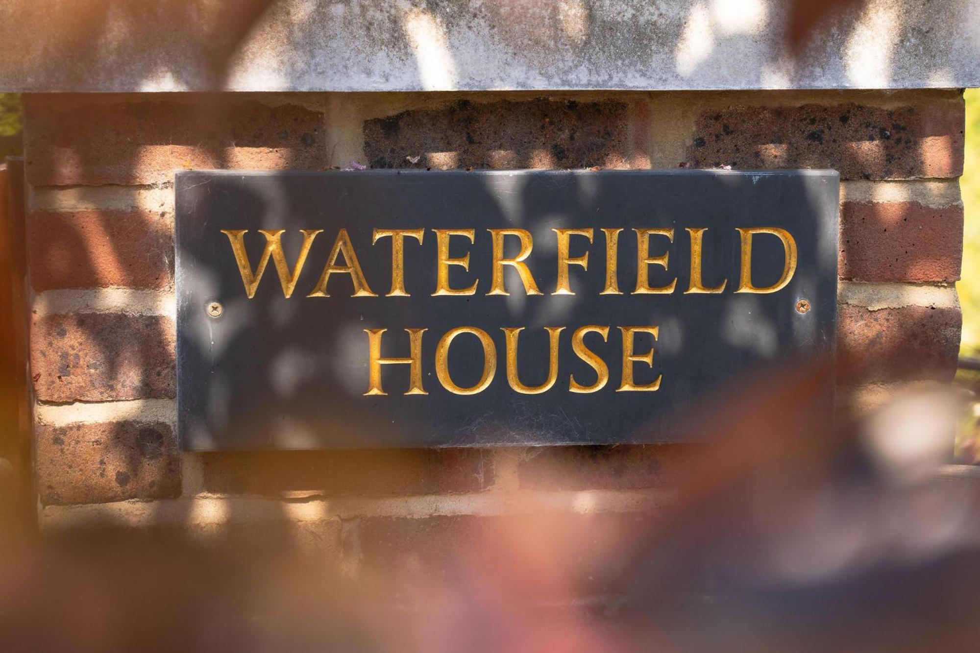 Waterfield House Couette-café 4*