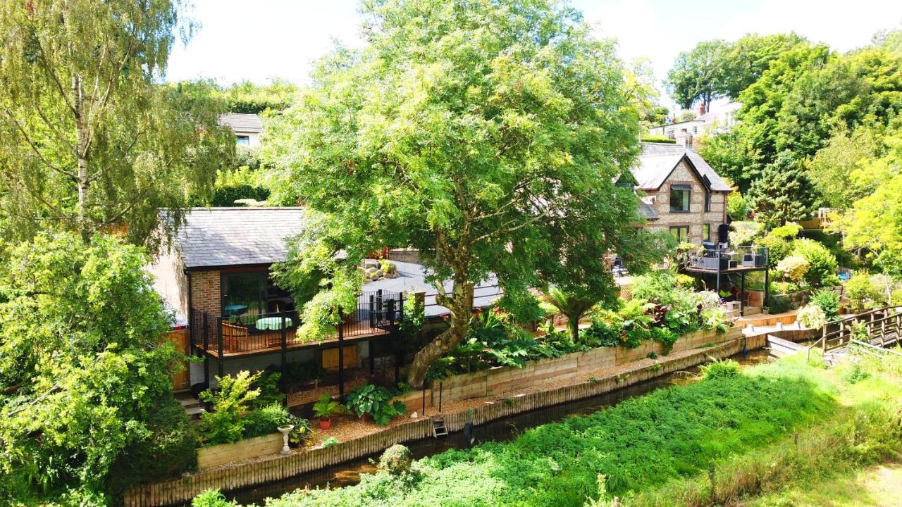 Waterfield House 4*