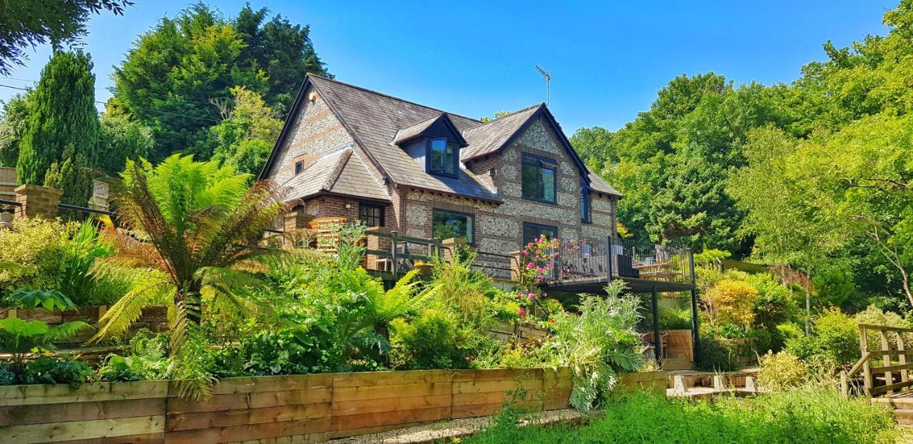 Waterfield House 4*